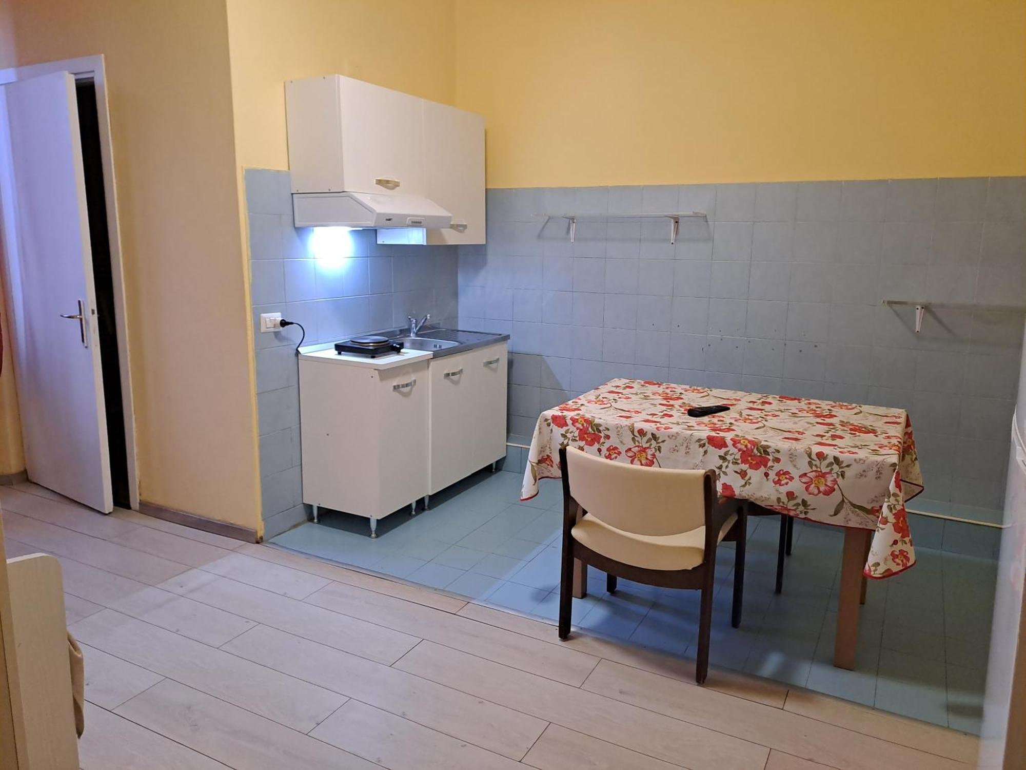 Giappone Inn Flat Livorno Exterior foto